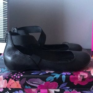 Kenneth Cole - Reaction flats